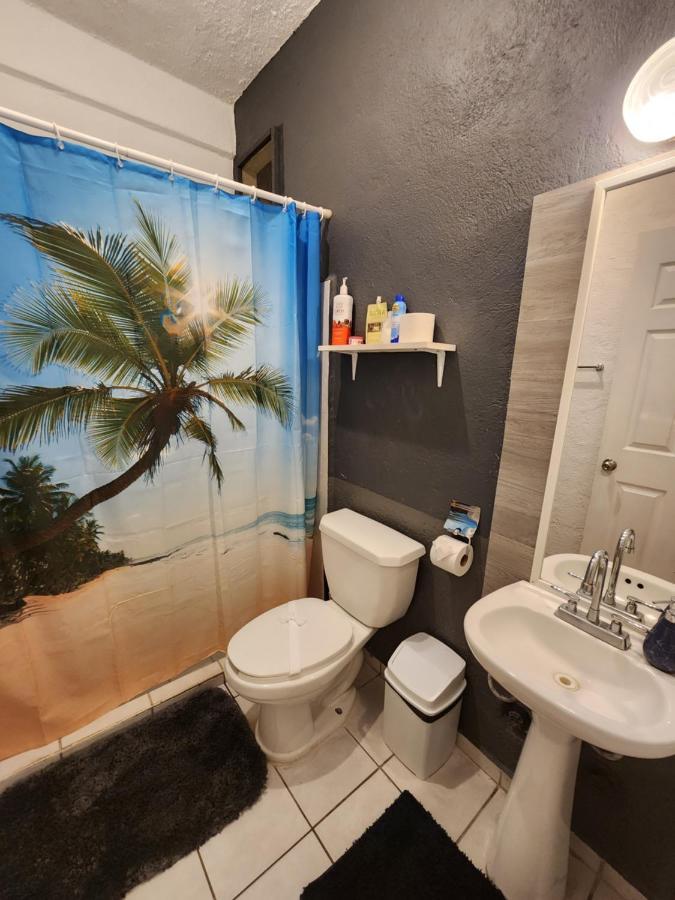 Lovely Studio Apartment With Balcony Ac & Wi-Fi, Minutes From Downtown! Сиуатанехо Экстерьер фото